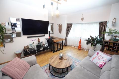 2 bedroom apartment for sale, Micklefield Road, High Wycombe HP13