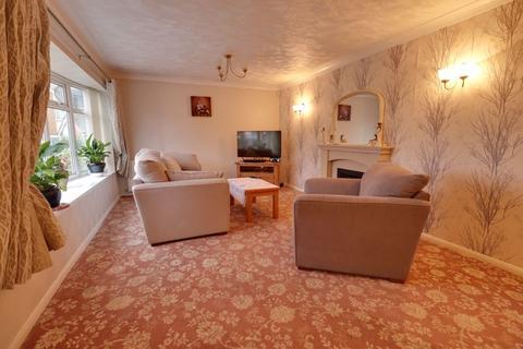 2 bedroom bungalow for sale, Lydford Road, Walsall WS3