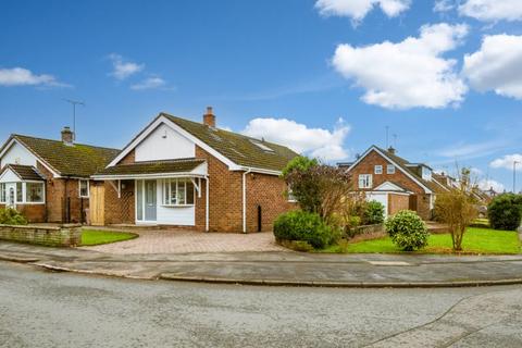 3 bedroom bungalow for sale, Cavendish Drive, Hagley DY9