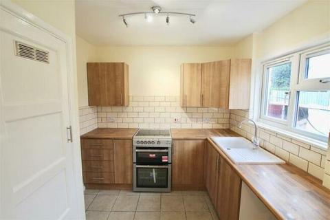 3 bedroom semi-detached house to rent, Oxclose Lane, Arnold, Nottingham, Nottinghamshire, NG5