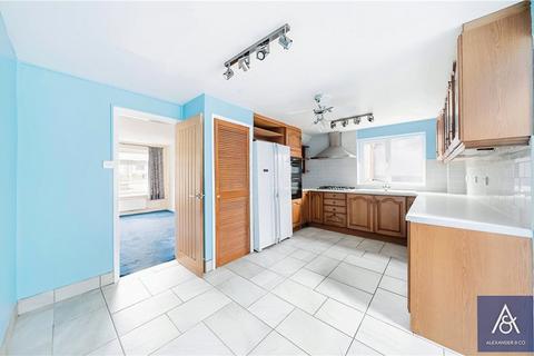 45 Glebe Drive, Brackley, NN13 7BX