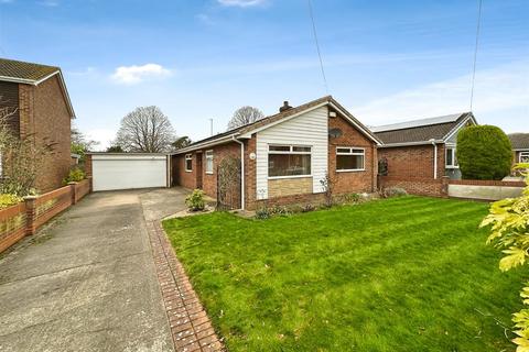 3 bedroom detached bungalow for sale, Merryman Garth, Hull HU12