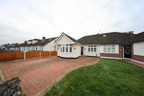 2 bedroom semi-detached bungalow for sale, Ashley Gardens, Blackshots, North Grays