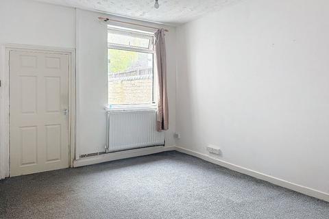 3 bedroom terraced house to rent, Burnham Street, Stoke-on-Trent