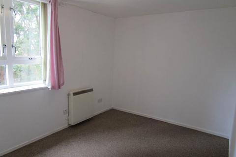 2 bedroom flat to rent, 4 (Flat 6) Dryburgh Gardens, ,