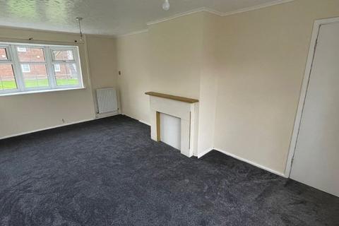 2 bedroom terraced house to rent, Douglas Davies Close, Willenhall