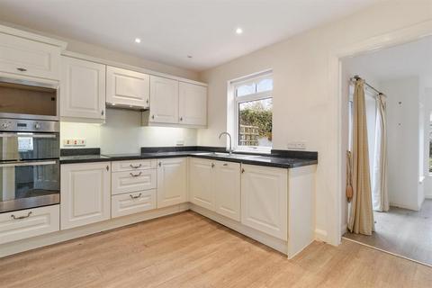 2 bedroom semi-detached house for sale, Hayslan Road, Malvern, WR14 2RE