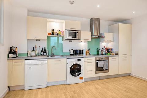 2 bedroom flat for sale, Albert Embankment, London, SE1