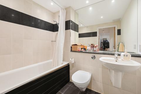 2 bedroom flat for sale, Albert Embankment, London, SE1