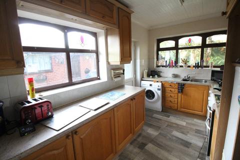 4 bedroom bungalow for sale, All Saints Road, Warwickshire CV12