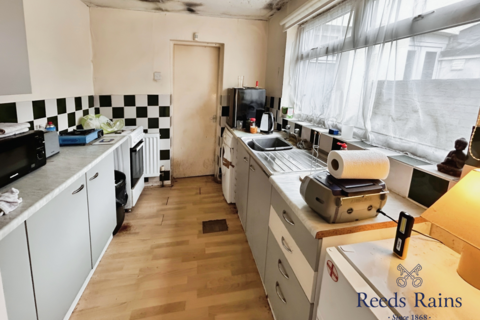 2 bedroom end of terrace house for sale, Cambrian Avenue, Hull HU9