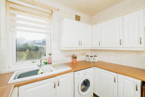 2 bedroom flat for sale, Loganlea Place, Edinburgh EH7