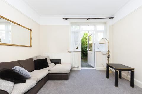 1 bedroom flat to rent, Compton Road, SW19