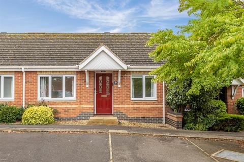 2 bedroom bungalow for sale, Symington Way, Market Harborough