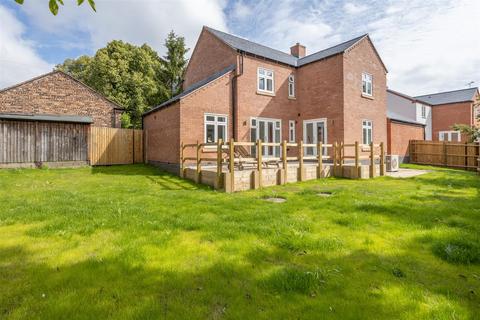 4 bedroom detached house for sale, Main Street, Fleckney, Leicester