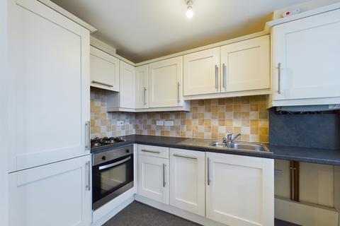 2 bedroom flat for sale, Middle Street South, YO25 6PT