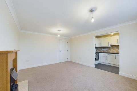 2 bedroom flat for sale, Middle Street South, YO25 6PT