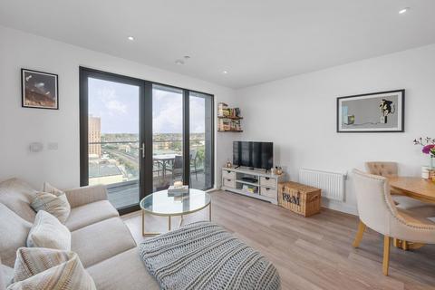 2 bedroom apartment for sale, London SW18