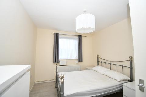 1 bedroom flat to rent, Sheldrake Close, London, E16