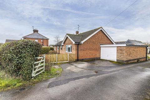 2 bedroom detached bungalow for sale, Brickyard Lane, Newark NG22