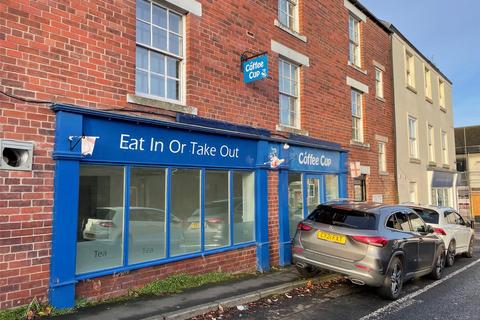 Shop to rent, Priestpopple, Hexham, Northumberland, NE46