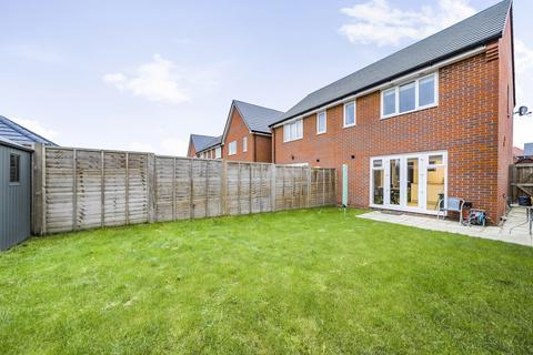 2 bedroom semi-detached house for sale, Hankley Common, Bracknell RG42