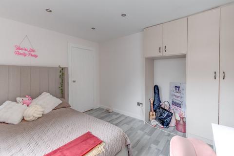 132 Astley Close, Redditch, B98 7TZ