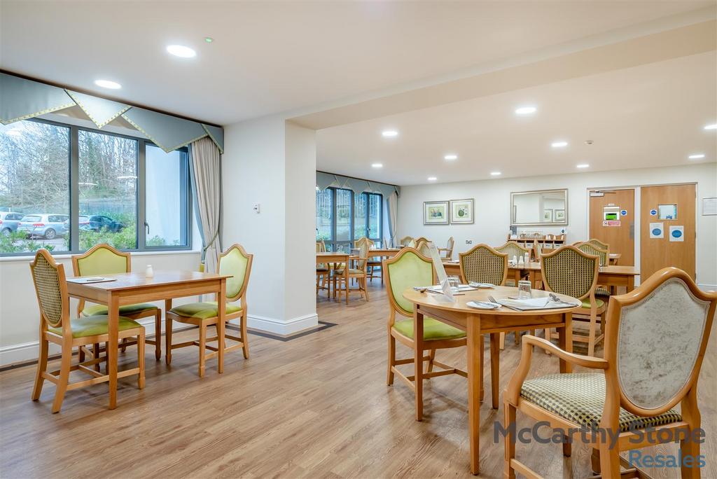 8630660-interior04.jpg
