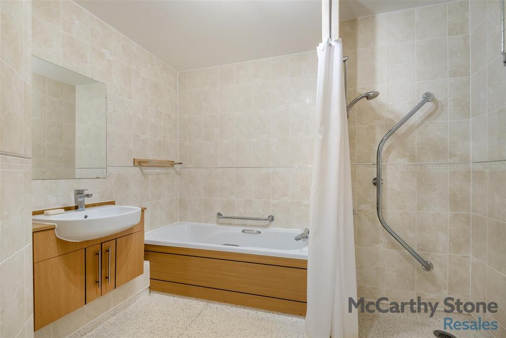 8630660-interior14.jpg