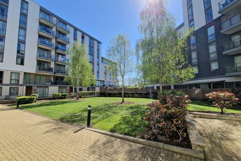 2 bedroom flat for sale, Ealing Road, Brentford TW8
