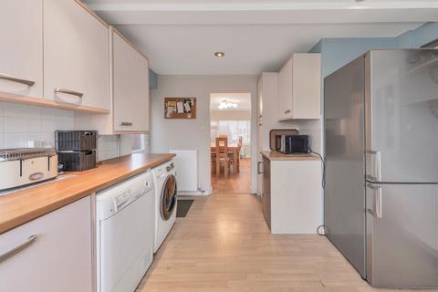 15 Ash Grove, Melbourn, Royston, SG8 6BJ