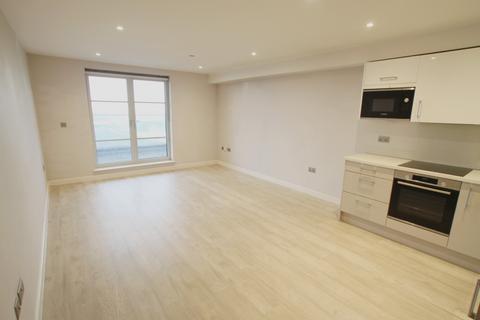 1 bedroom flat to rent, Kingsway, Hove BN3