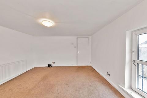 undefined, Queens Road, Royston SG8