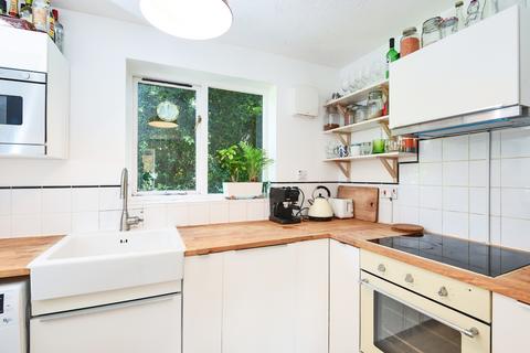 1 bedroom flat to rent, Orchard Grove London SE20