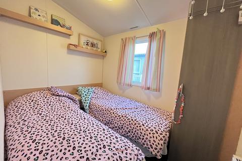 2 bedroom static caravan for sale, Suffolk Sands Caravan Park, Carr Road, Felixstowe IP11