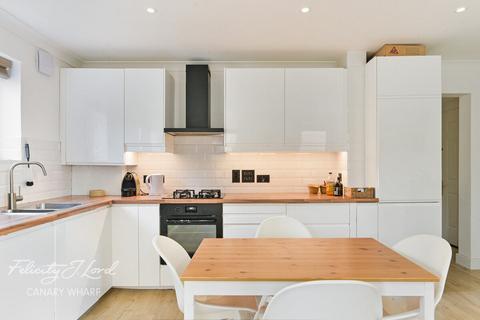 2 bedroom apartment for sale, Russell Flint House, London