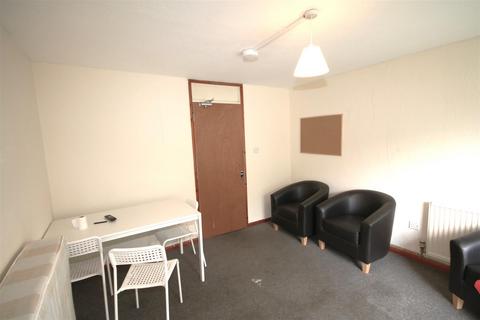 1 Bawden Close, Canterbury, CT2 7DW