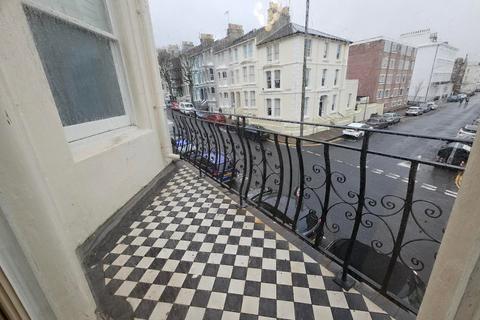 2 bedroom apartment to rent, Chesham Mansions, BRIGHTON BN2