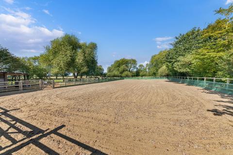 4 bedroom equestrian property for sale, Fen Bank, Ely CB7