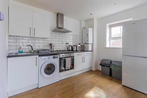 2 bedroom apartment to rent, Oakfield Street, Cardiff CF24