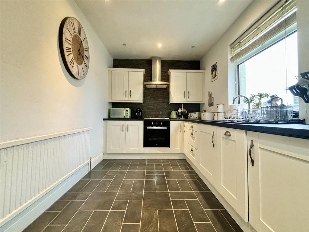 Dining kitchen