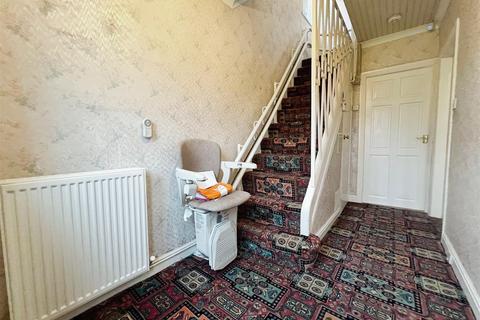 8 Fagley Drive, Bradford, BD2 3LE