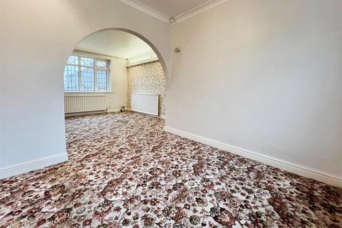 8 Fagley Drive, Bradford, BD2 3LE