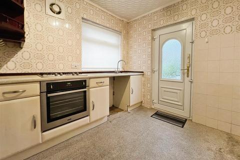 8 Fagley Drive, Bradford, BD2 3LE