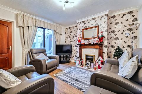 3 bedroom semi-detached house for sale, Coventry Road, Bulkington