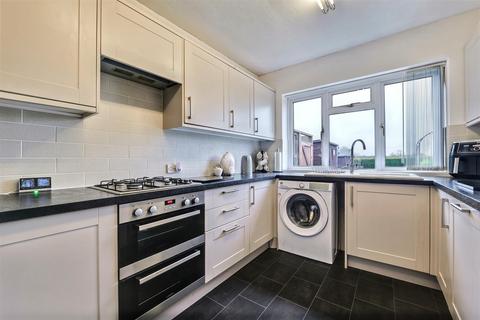 3 bedroom semi-detached house for sale, Coventry Road, Bulkington