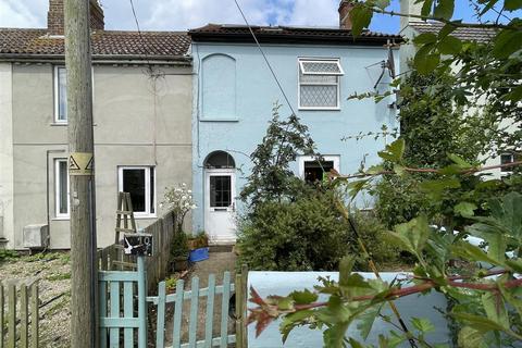 3 bedroom end of terrace house for sale, High Path, Kessingland, NR33