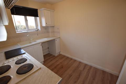 1 bedroom end of terrace house to rent, Barnum Court, Rodbourne