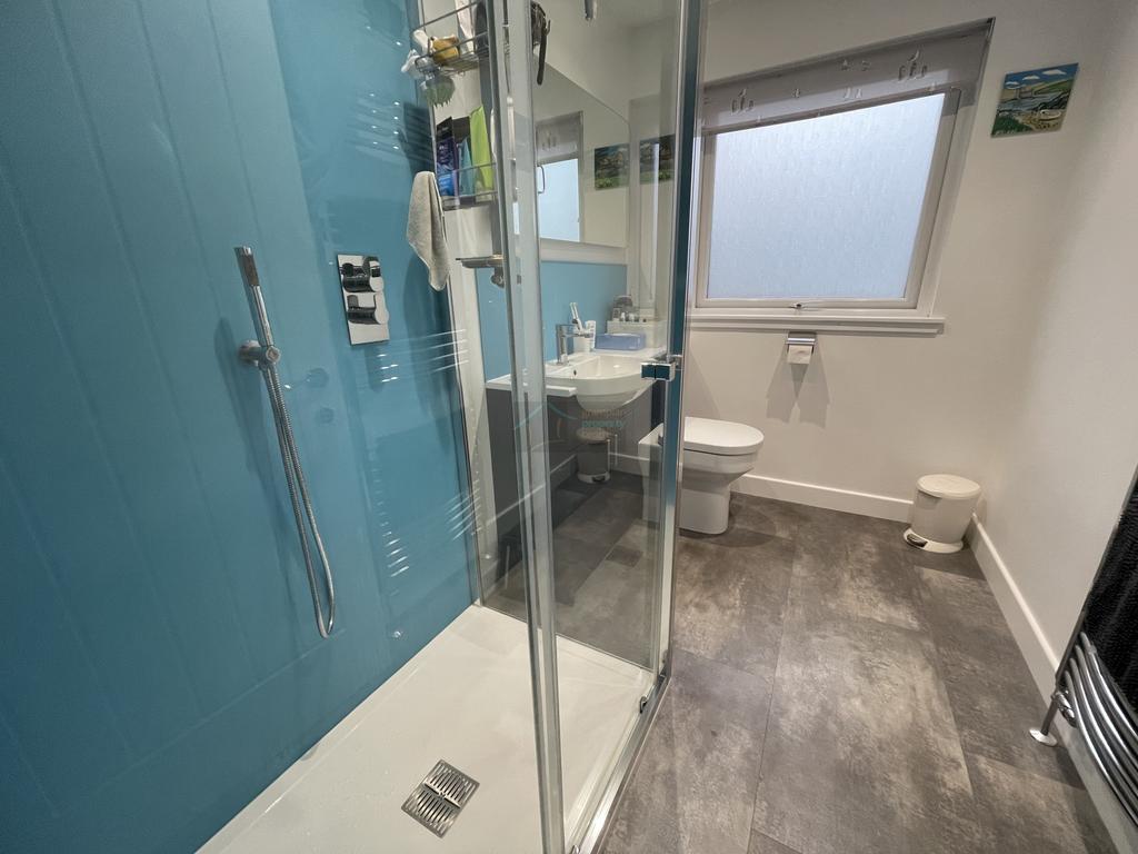 Shower room a.JPG