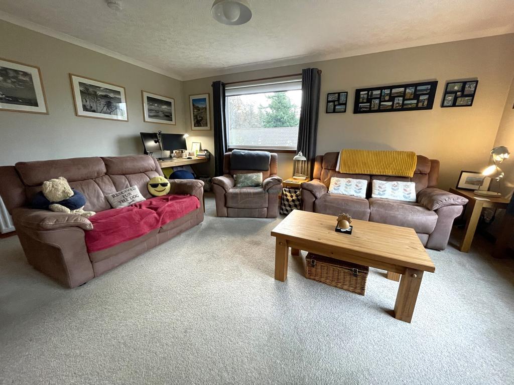 Lounge c.JPG